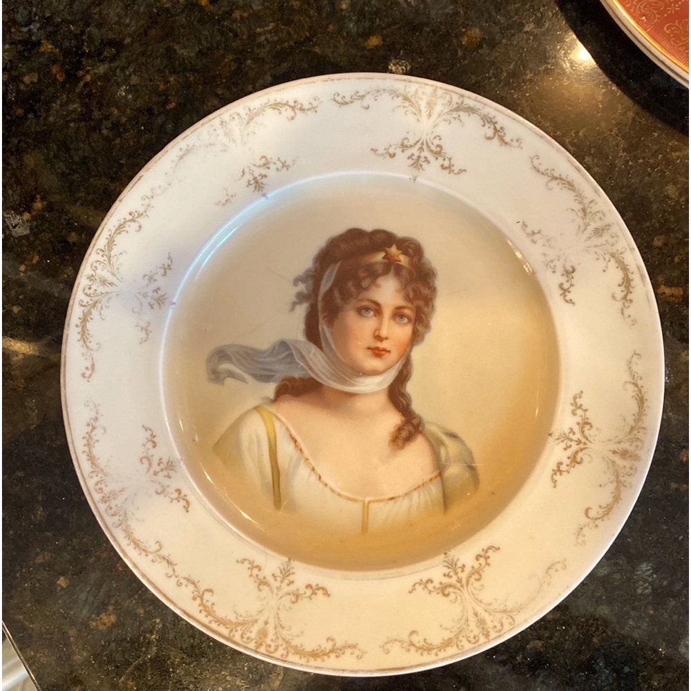 Queen Louise of Prussia cabinet plate - vintage classical decorative plate